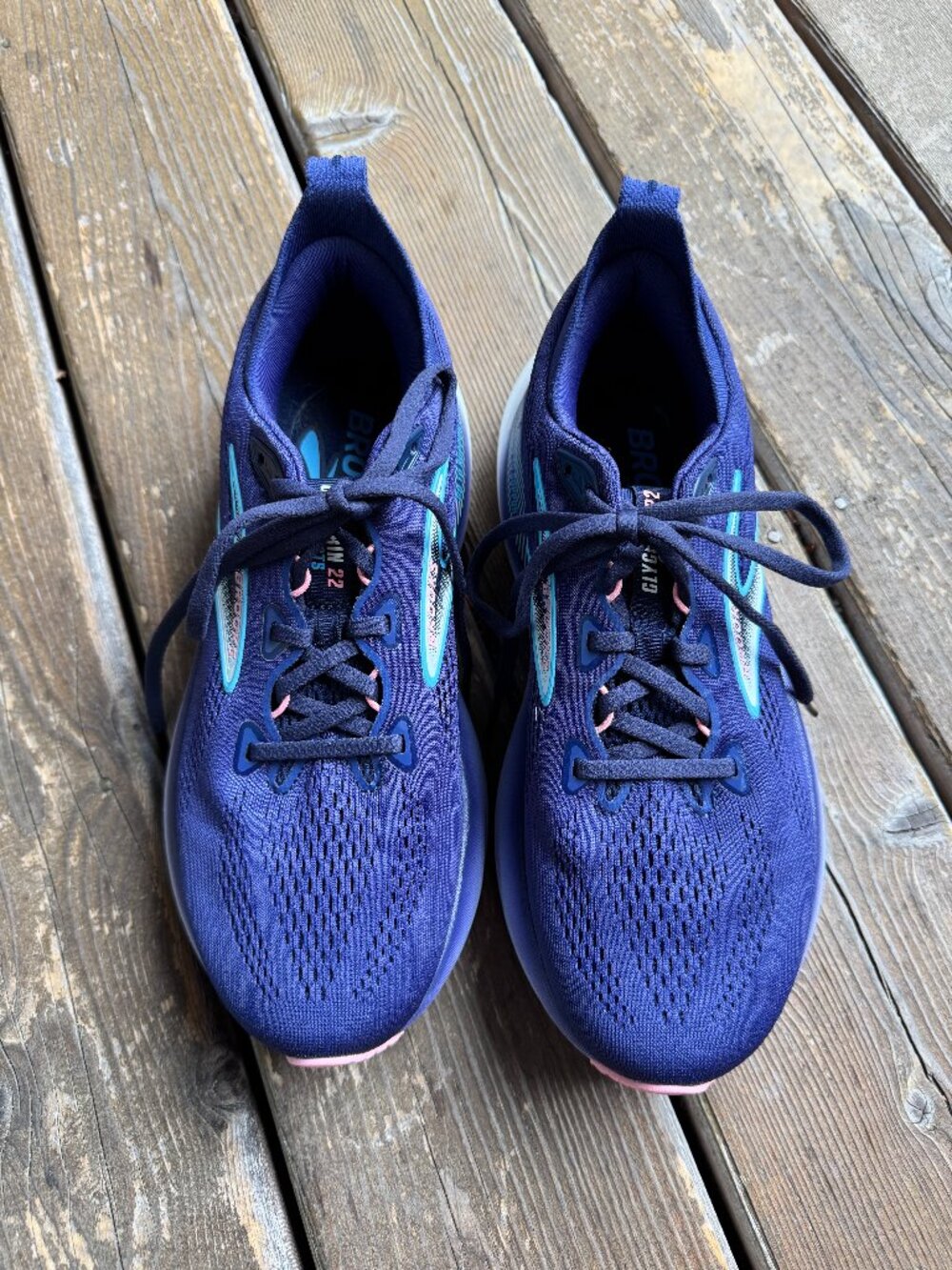 Brooks Blue/Peacock/Dianthus Lace Up Glycerin 22 Running Sneakers in Women's 9
